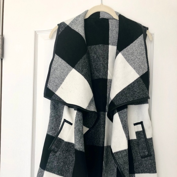 Tops - Soft, Warm, Leather-trimmed Vest